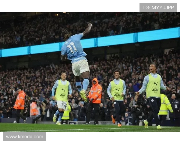 曼城足球崛起之路：从曼彻斯特到世界巅峰的辉煌历程