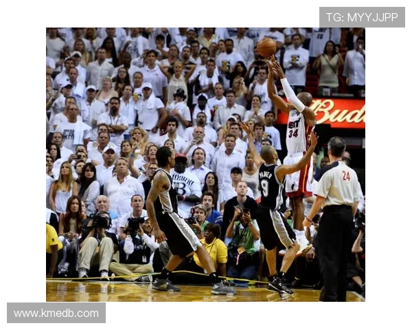 红黑军团主场激战蓝衣军那不勒斯巅峰对决激情再燃