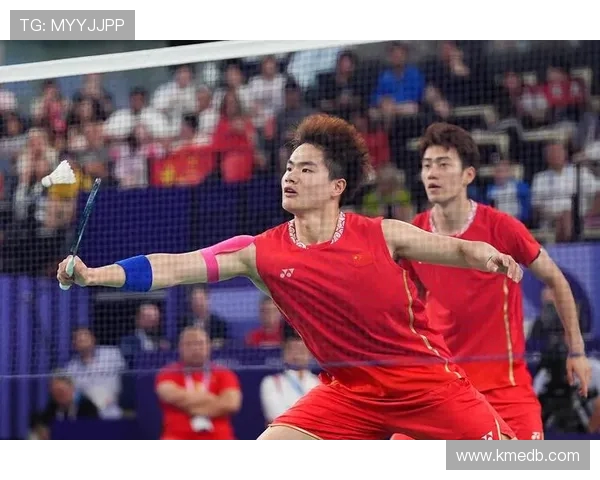 上海羽毛球队在钻石联赛中的团队协作展现出卓越实力与默契配合