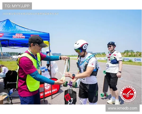 南京城市马拉松评析滑板队耐力表现与赛事精彩瞬间