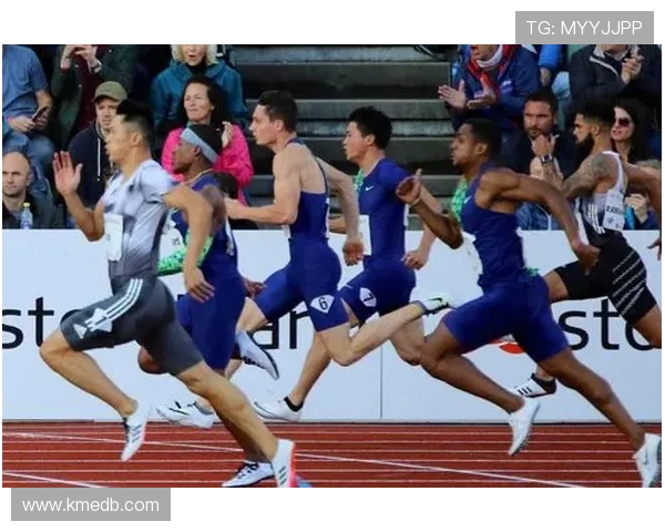 深圳足球队在钻石联赛积分榜上以68分稳居第一名展现强劲实力 深圳足球队在钻石联赛积分榜上以68分稳居第一名展现强劲实力