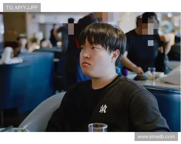 BLG与TES激战正酣 谁能在LPL赛场上笑到最后夺冠荣耀